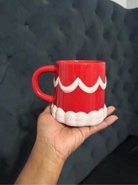 Red Scalloped Ceramic Mug